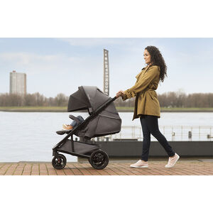 Poussette Tavo - Caviar 