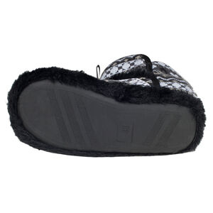 Chaussons forme bottines en tricot fantaisie avec pompons 