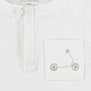 Tee-shirt manches courtes effet rayé avec poche plaquée print trottinette 