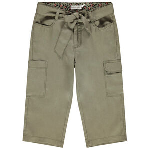 Pantacourt kaki à poches et ceinture à nouer 