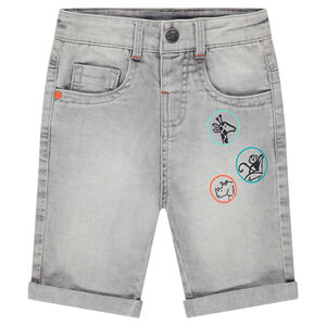 Bermuda en jeans effet used avec prints forme badges  