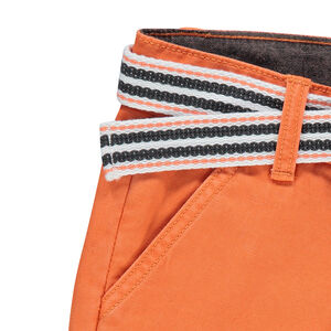 Bermuda en twill uni avec ceinture amovible ajustable 