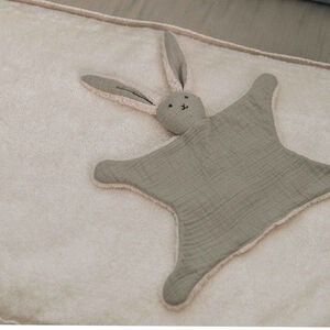 Doudou lapin avocado 