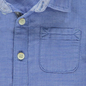 Chemise manches courtes avec poche plaquée 