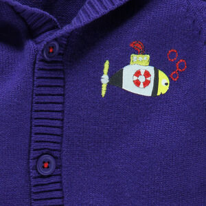 Gilet en tricot à capuche avec poisson brodé 