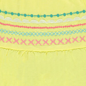 Ensemble avec top brodé et short à rayures contrastées 