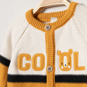 Gilet en tricot à inscription brodée et rayure contrastée  