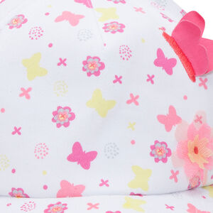 Casquette en twill avec imprimé fantaisie all-over et papillon en relief 