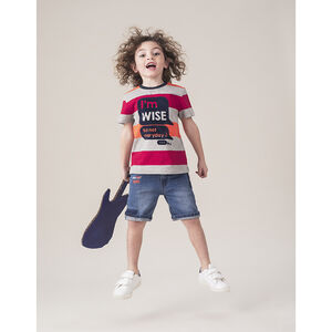 Bermuda en jean effet used à poches et badge 