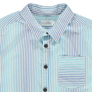 Chemise manches courtes à rayures verticales et poche 