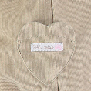 Short en velours côtelé avec poches en forme de coeur 