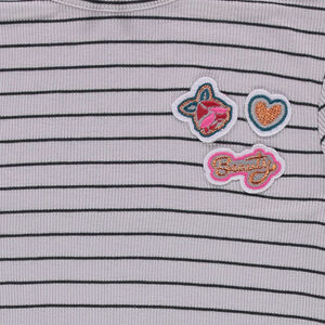 Junior - Tunique rayée à côtes avec badges fantaisie 