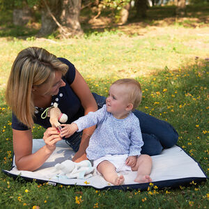 Tapis de jeu nomade gris - 90 x 90 cm 