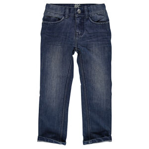 Jeans droit et surpiqûres 