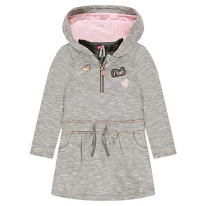 Robe à capuche en molleton avec badges papillon et coeur 