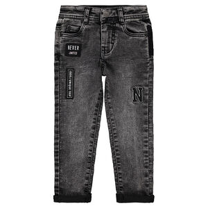 Jeans effet neige avec badges patchés  