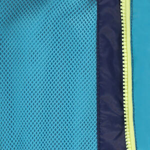 Coupe vent à capuche avec patch et poches  