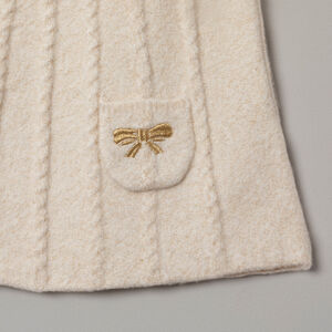 Robe manches courtes en tricot et poche à noeud brodé 