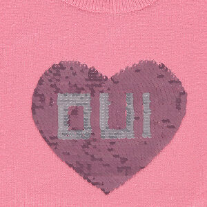 Pull en tricot avec fantaisies sur le devant 