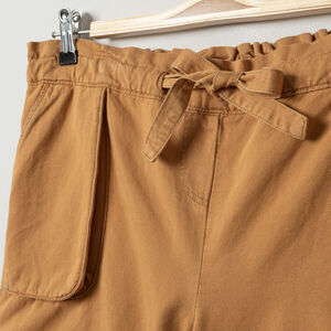 Short de grossesse en toile légère taille basse 