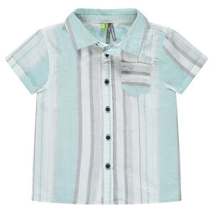 Chemise manches courtes avec rayures verticales et poche 