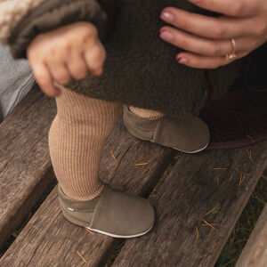 Chaussons souples 3-6M en suède Babysoft trebol 