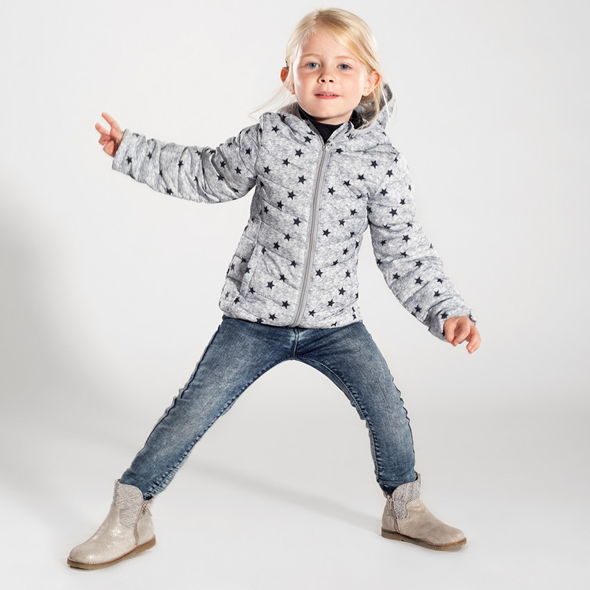 Doudoune light* imperméable à capuche avec sac de rangement printé 