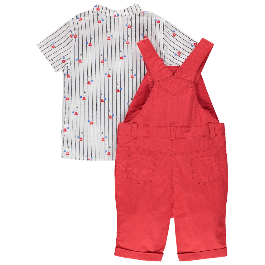 Ensemble chemise manches courtes rayée et salopette rouge 