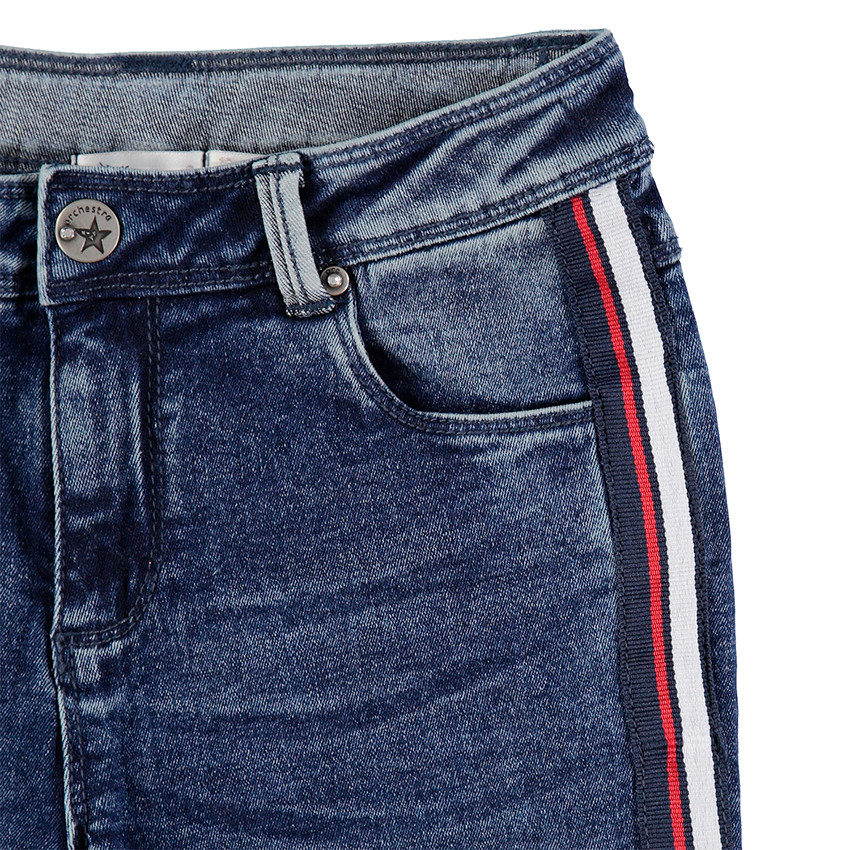 Junior - Jeans effet used et crinkle avec bandes contrastées sur les côtés 