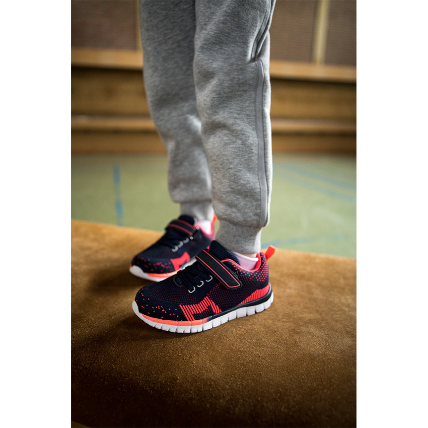 Baskets basses fantaisie avec scrath et lacets élastiques 