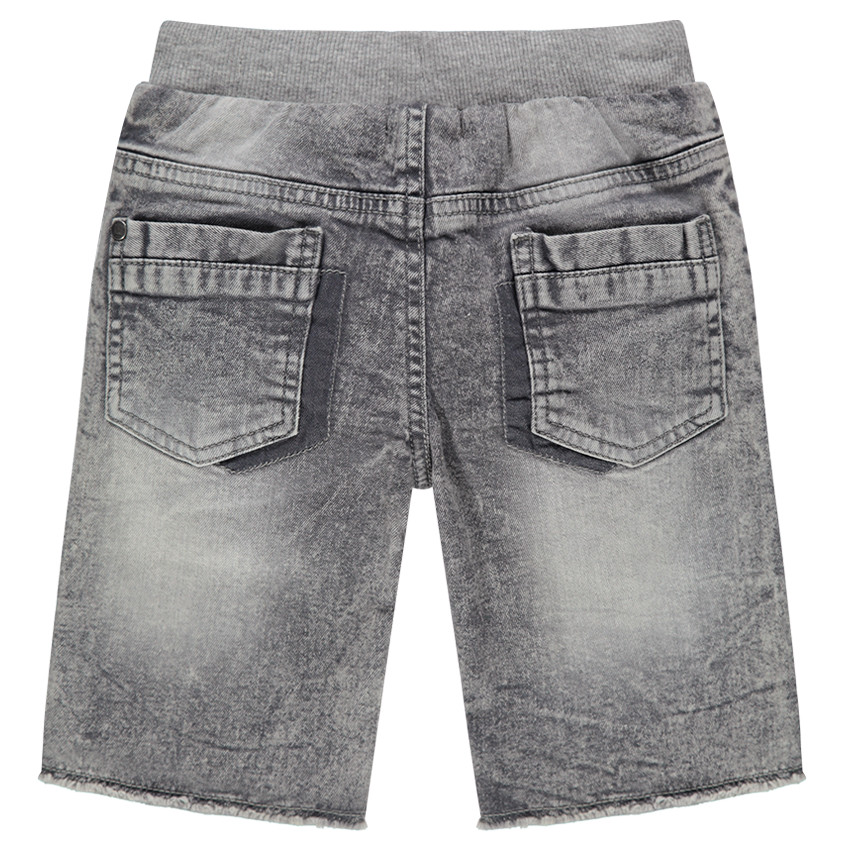 Bermuda en jeans effet used avec badge et usures 