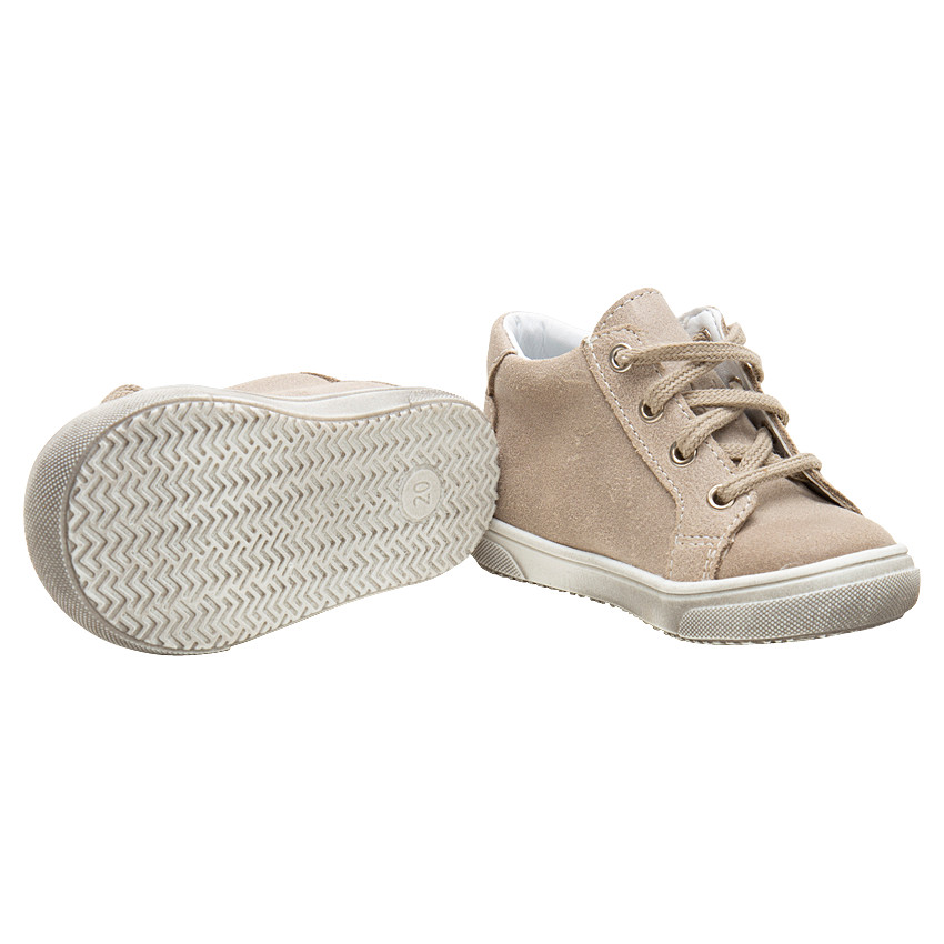 Bottillons en cuir suédé avec côté perforé et empiècement contrasté 