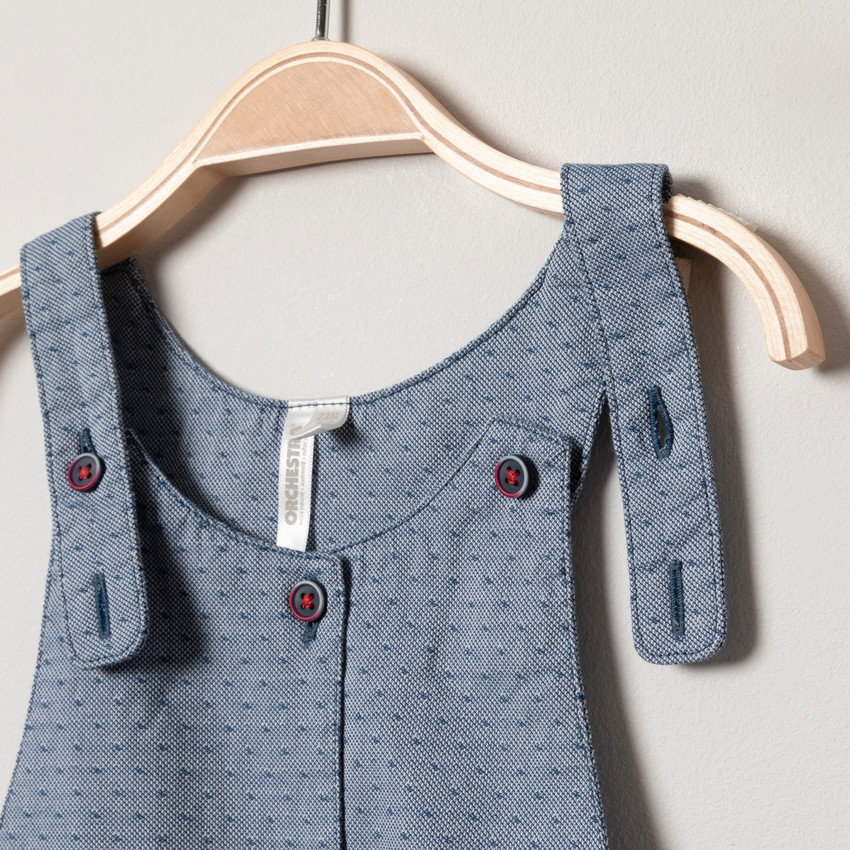 Robe sans manches effet plumetis à ceinture imprimée fleurs 