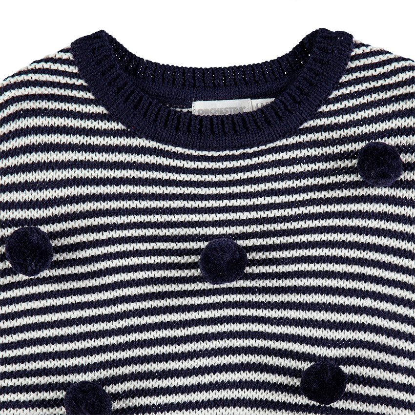 Pull en tricot avec rayures contrastées et pompons 