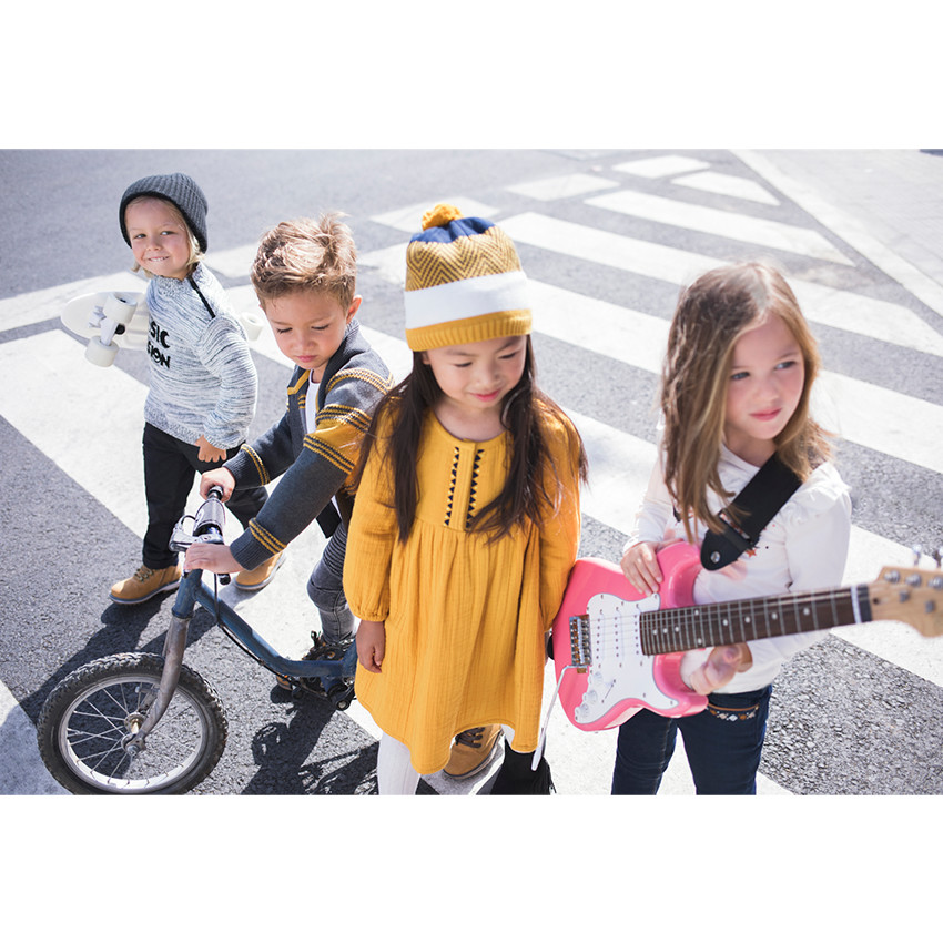 Pull en maille twistée avec col zippé et texte printé 