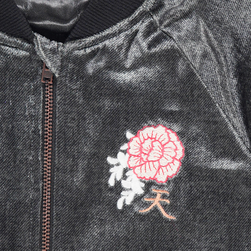 Junior - Gilet en velours avec fleur brodée sur la poitrine 