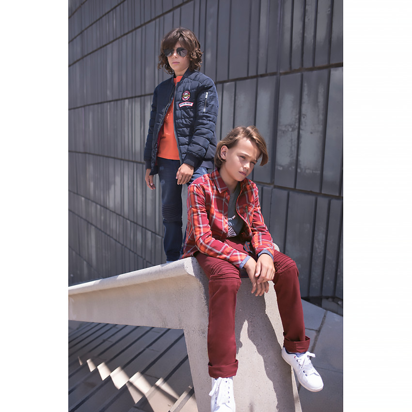 Junior - Pantalon en twill avec découpes et bretelles amovibles 