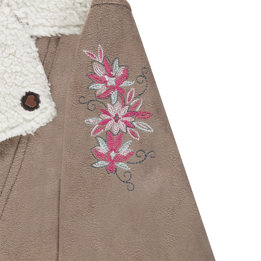 Perfecto effet peau retournée avec doublure sherpa et broderies 