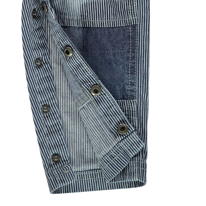 Salopette en jeans avec rayures et empiècements unis 
