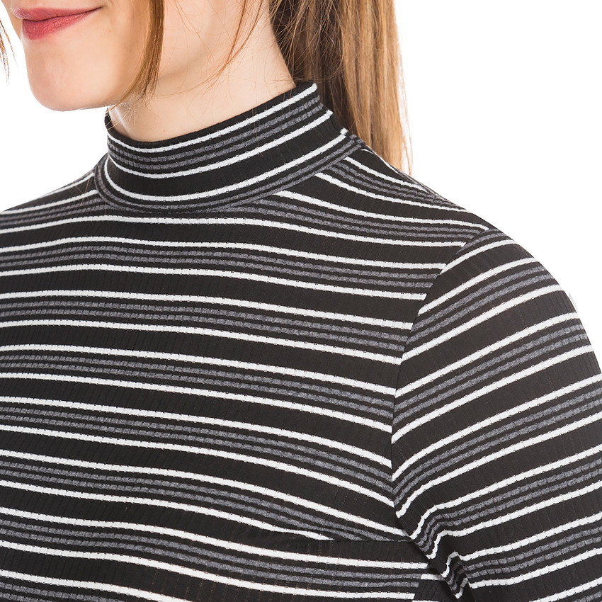 Sous-pull de grossesse côtelé à rayures col roulé 