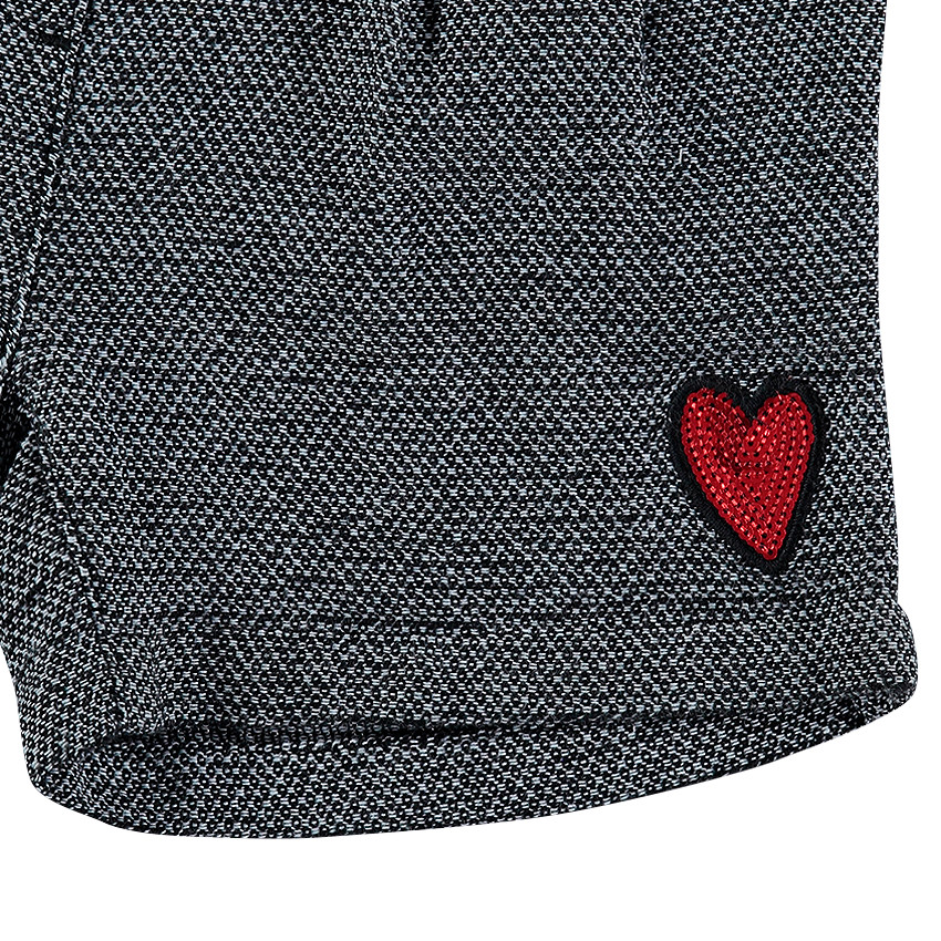 Short en coton fantaisie avec coeur en sequins rouges 