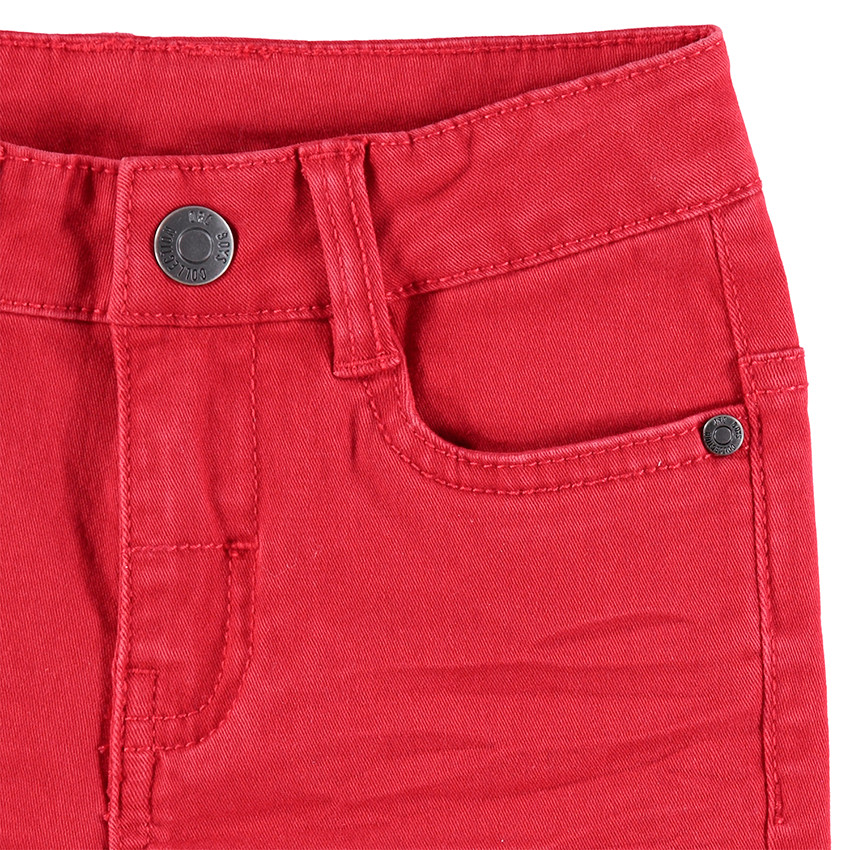 Pantalon effet crinkle avec poche à inscription reliéfée 