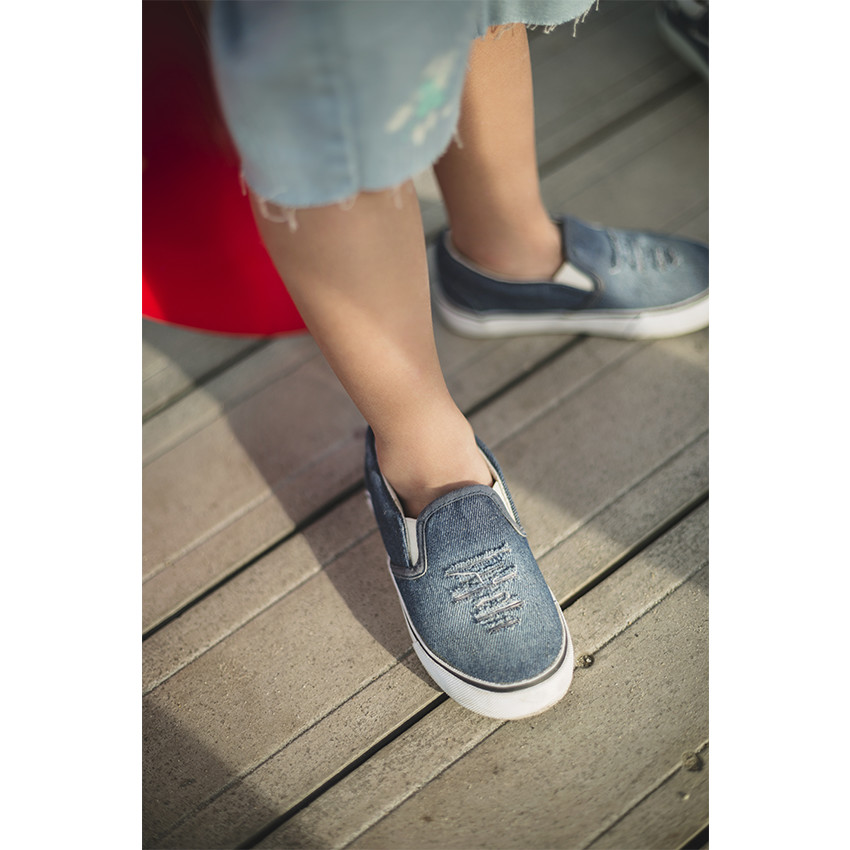 Baskets basses en toile effet used du 24 au 27 