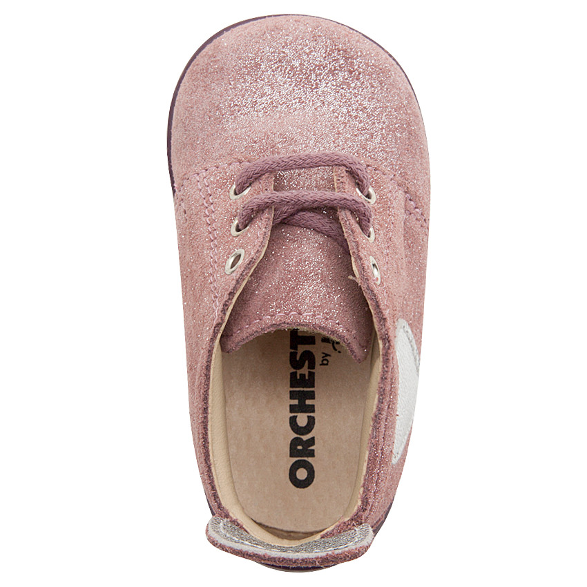 Bottillons en cuir pailleté à lacets avec patch coeur argenté 