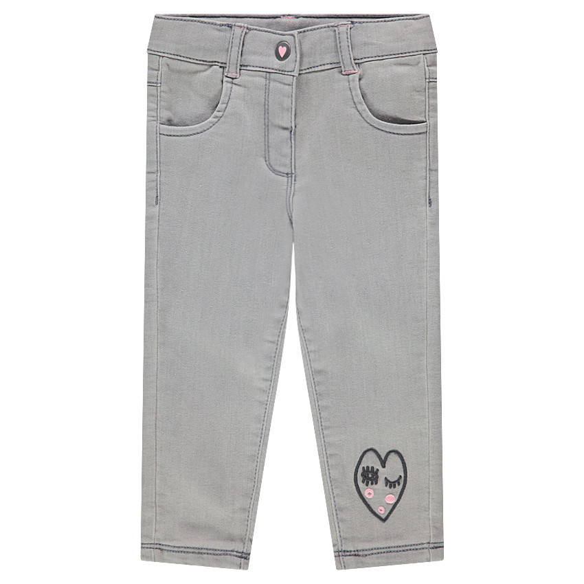 Jeans effet used avec coeurs en sherpa 