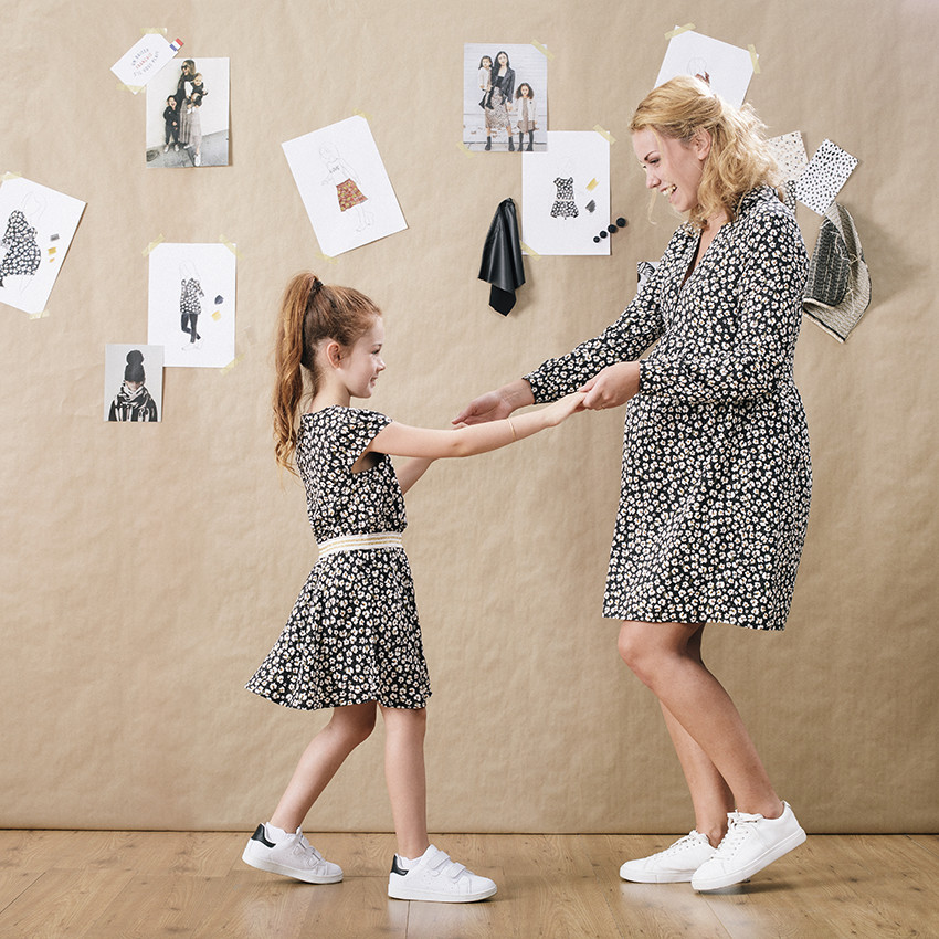 Robe de grossesse manches longues imprimée fleurs all-over 