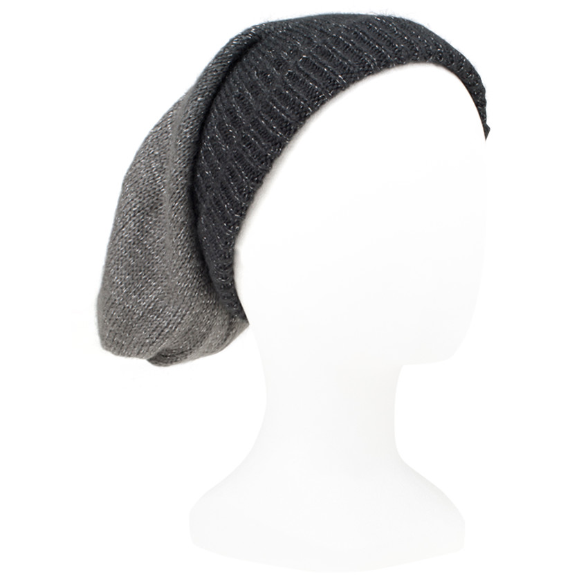 Bonnet loose en tricot et fils argentés 