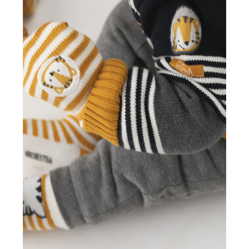 Ensemble bonnet en tricot doublé sherpa et moufles motif tigre 