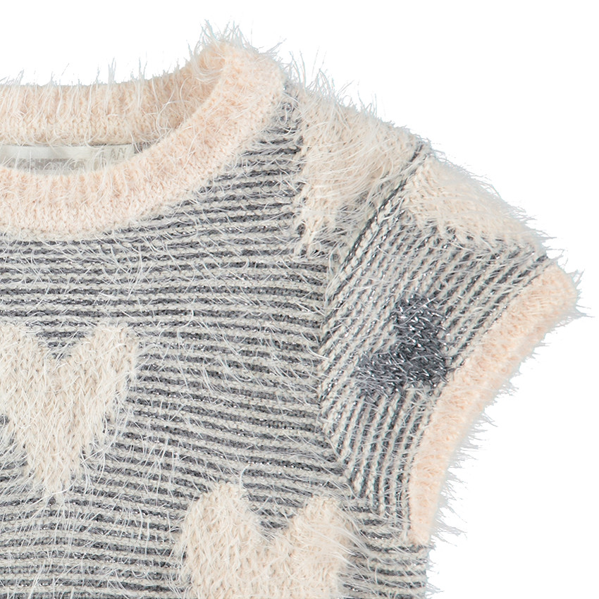 Robe sans manches en tricot poil avec coeurs en jacquard 