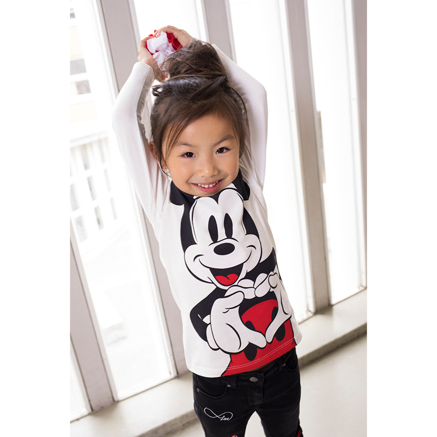 Tee-shirt manches longues en jersey avec print Disney Mickey et encolure volantée 